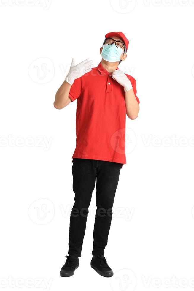 asiatisk budbärare med mask foto