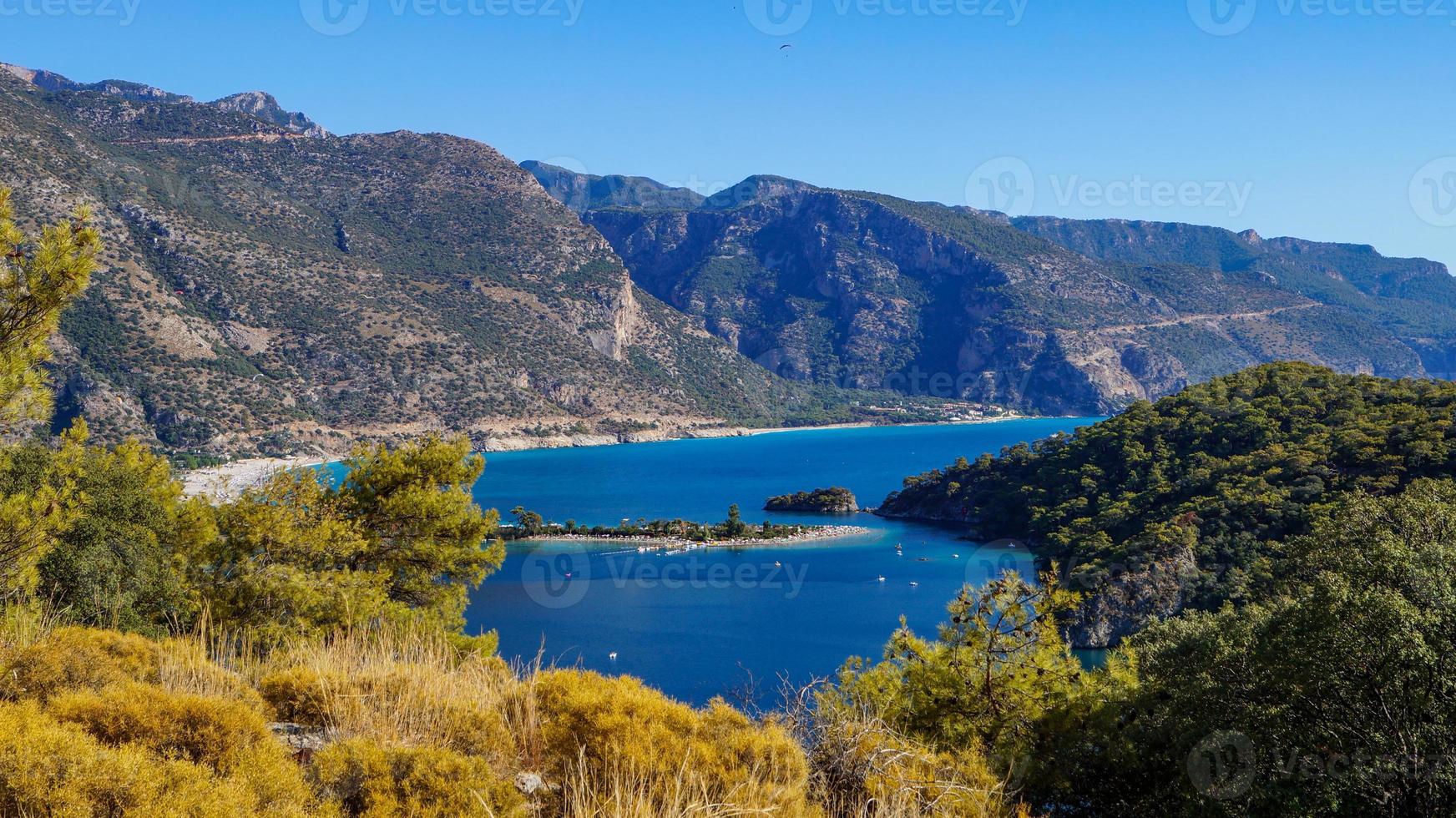 utsikt från kulle till oludeniz foto