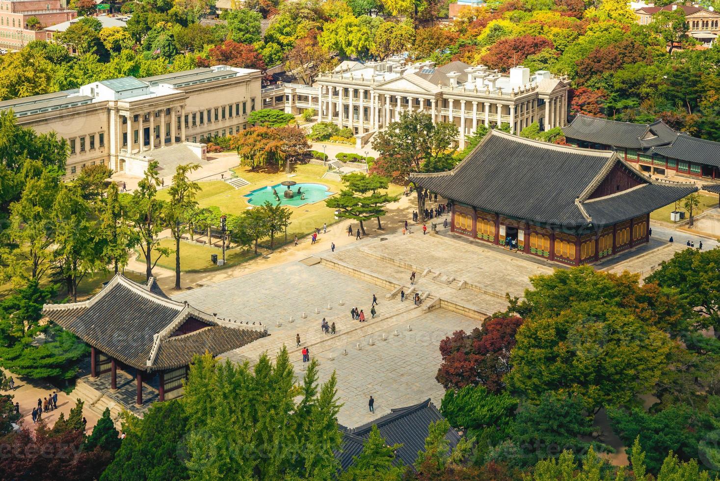 junghwajeon, huvudsalen för Deoksu-palatset i Seoul, Sydkorea foto