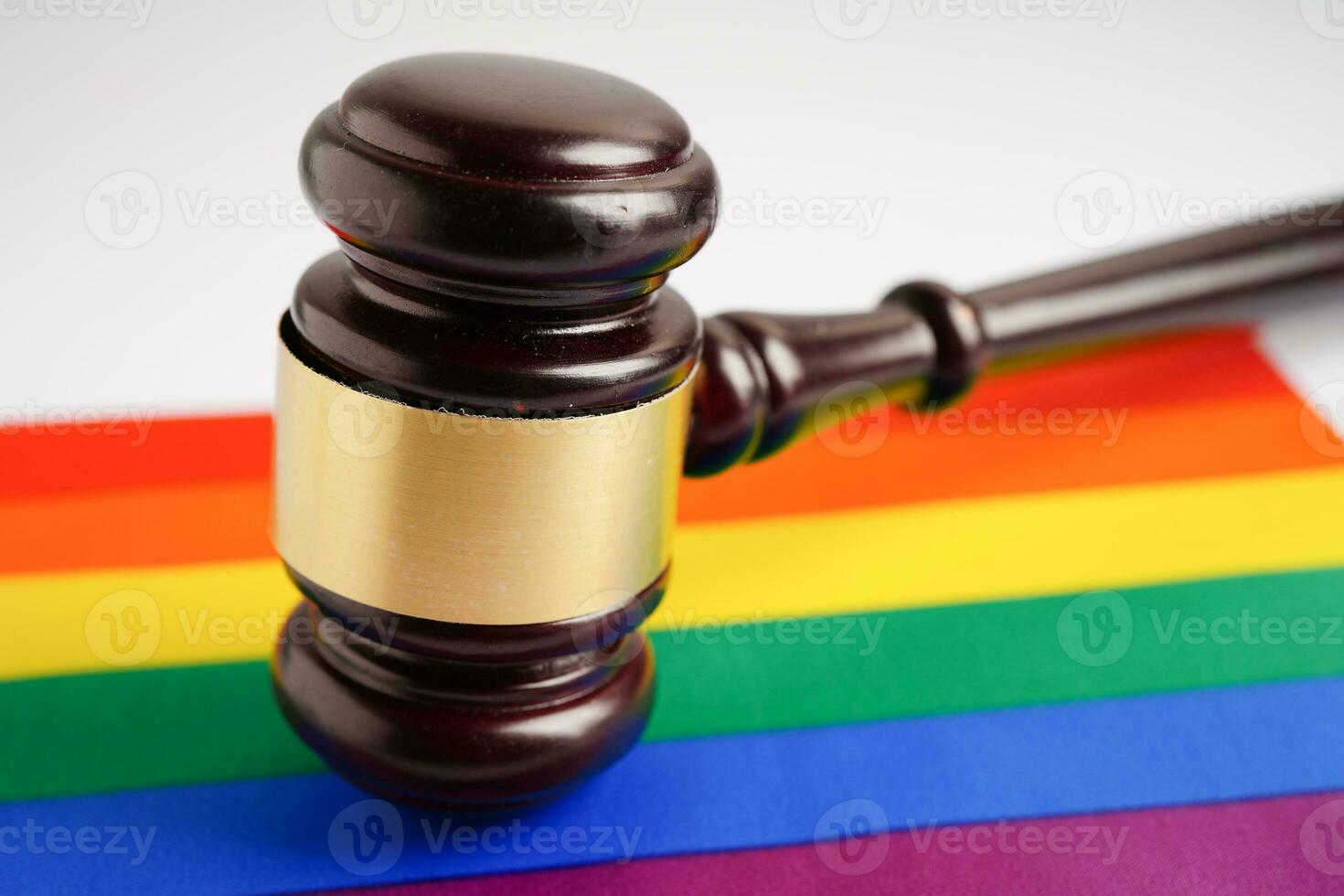 HBTQ flagga, regnbåge Färg kärlek symbol, stolthet månad i juni, vektor illustration. foto