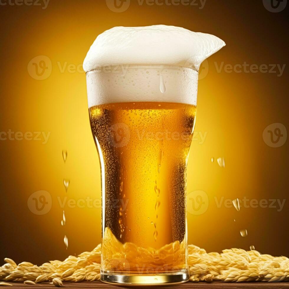 glas av kall öl med skum, halvliter av original- premie öl dryck, alkohol smak och Semester firande foto
