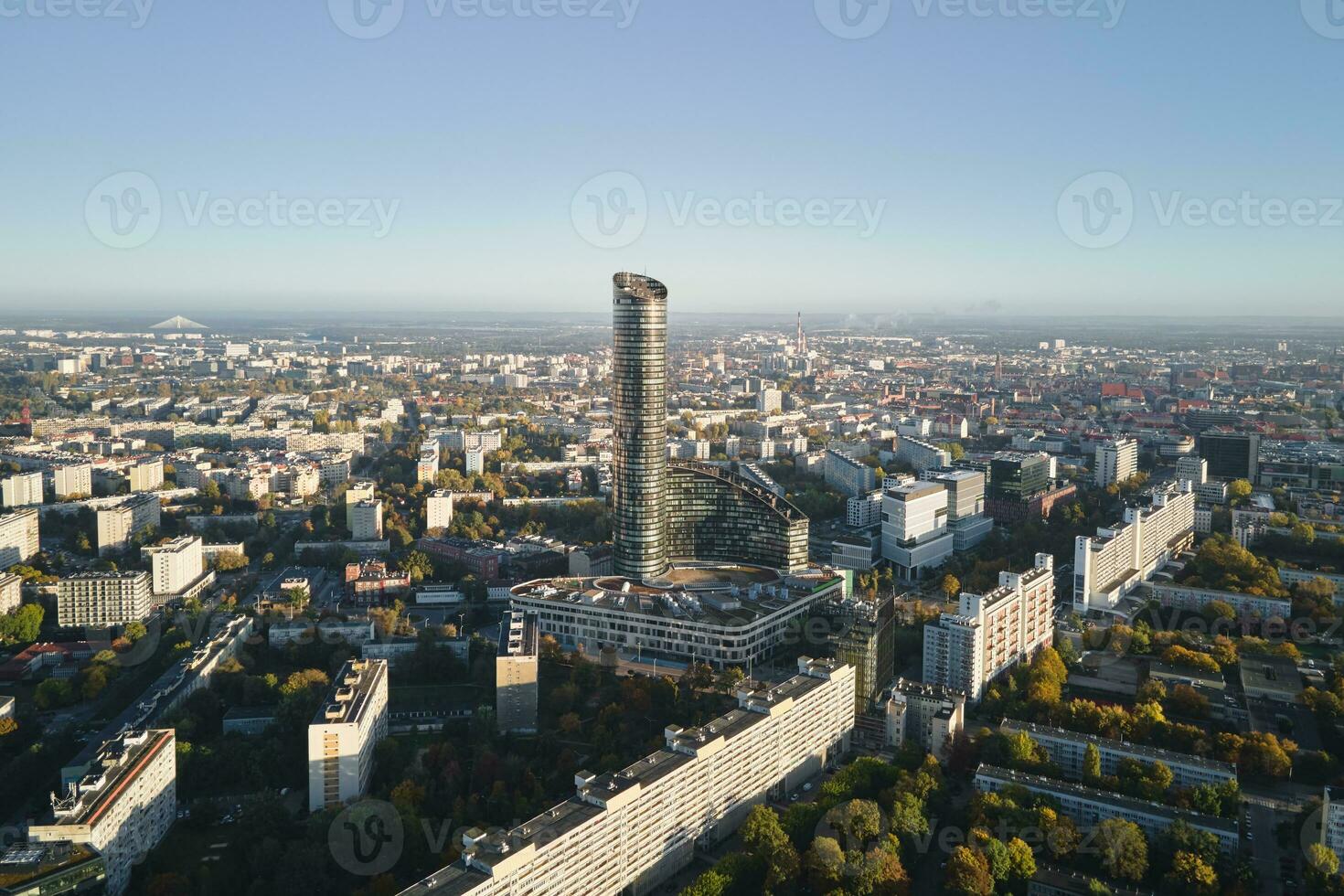 panorama av wroclaw stad i polen. europeisk stad arkitektur foto