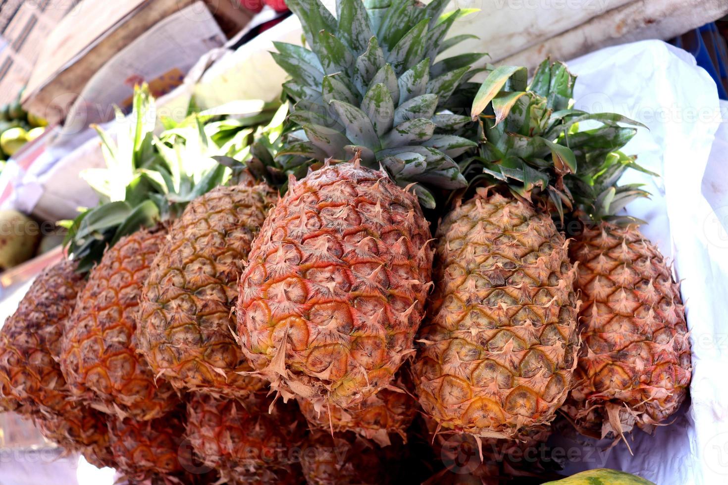 välsmakande och hälsosam ananasstock foto