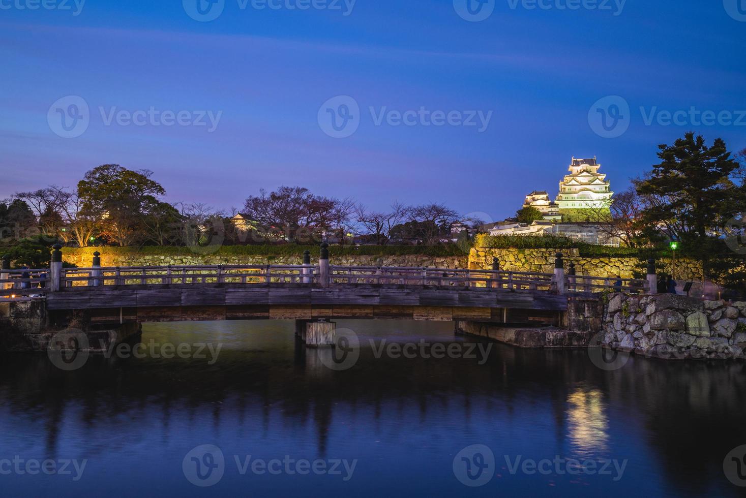 himeji-slott, aka vit ägrettslott eller vit hägreslott i Japan foto