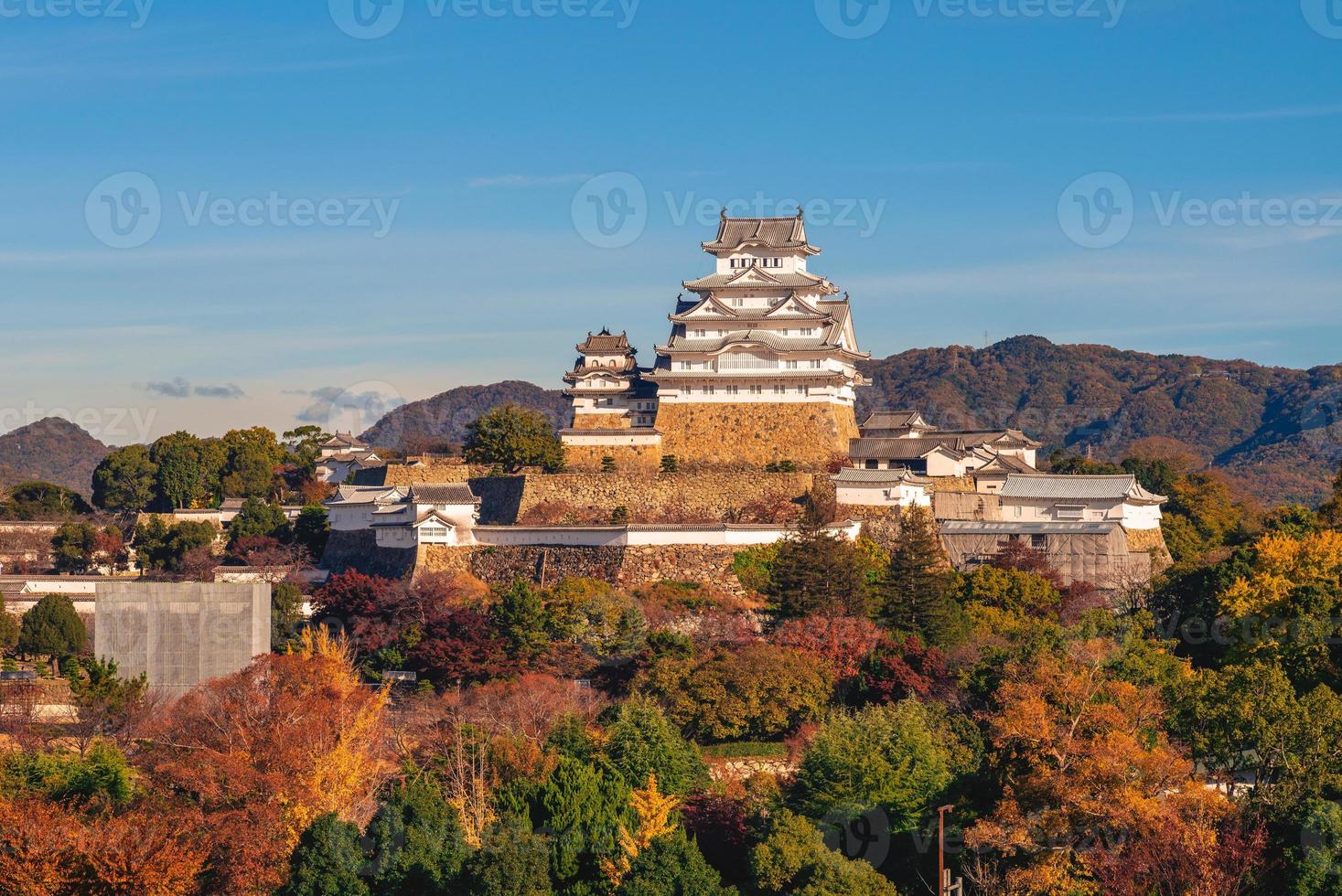 himeji-slott, aka vit ägrettslott eller vit hägreslott i Japan foto