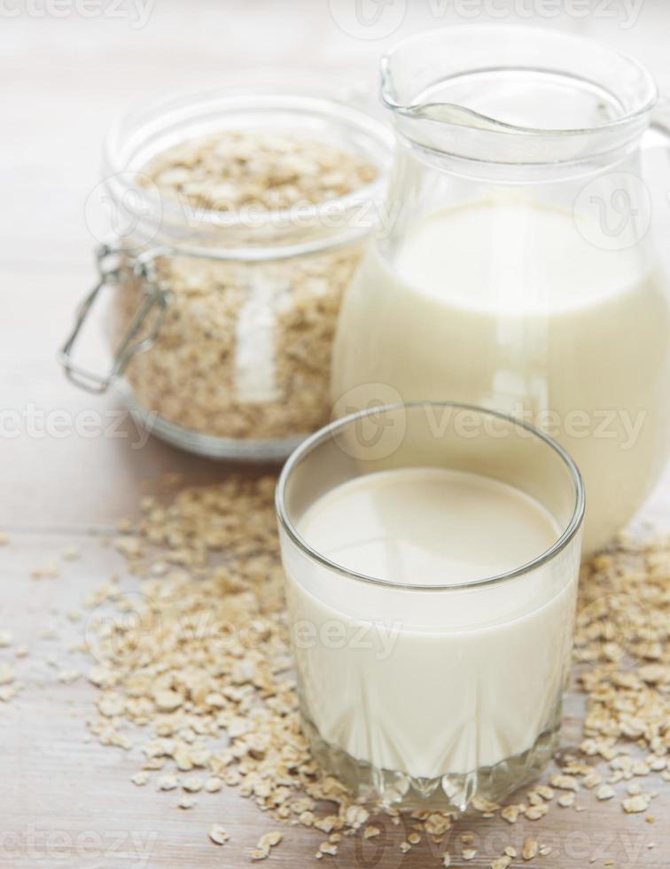 vegansk havremjölk, alternativ mjölk utan mejeri foto