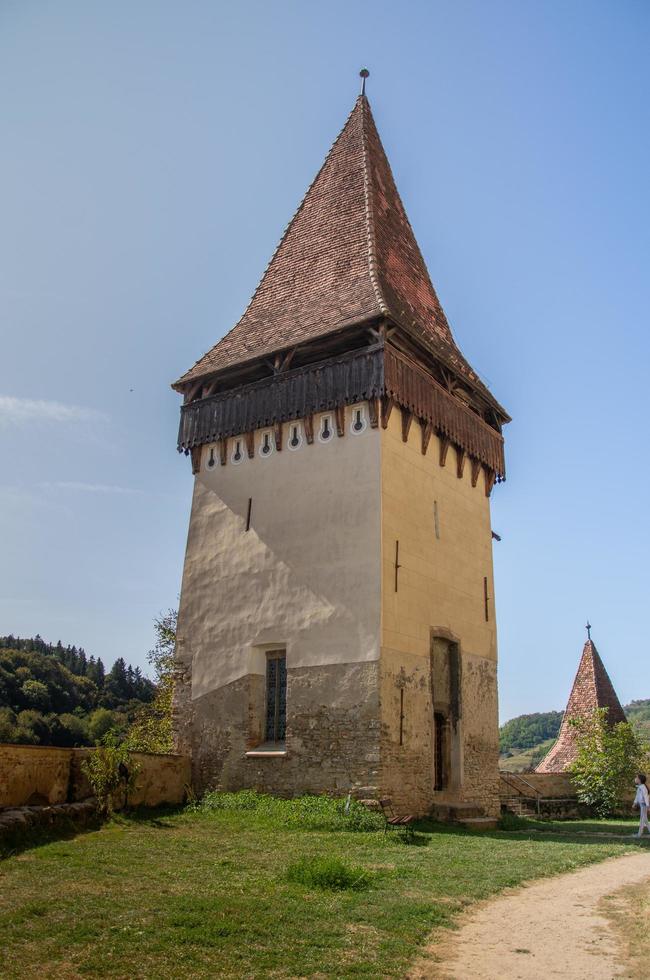 befäst kyrka i Biertan, Sibiu, Rumänien, september 2020., torn foto