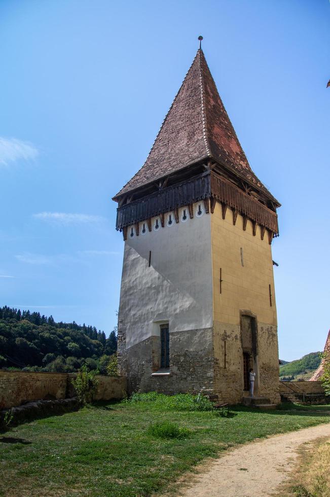 befäst kyrka i Biertan, Sibiu, Rumänien, september 2020., torn foto