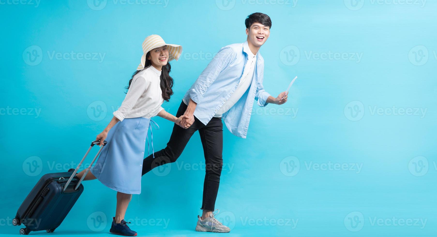 asiatiska par reser tillsammans foto
