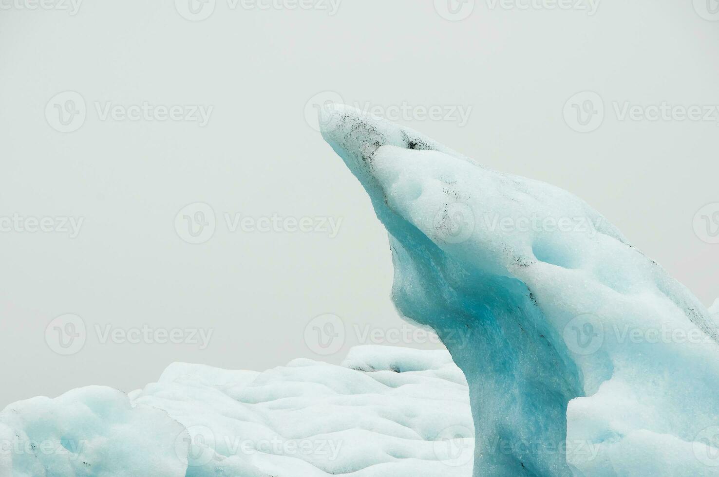 isberg i jokulsarlon, en glacial- sjö i island foto