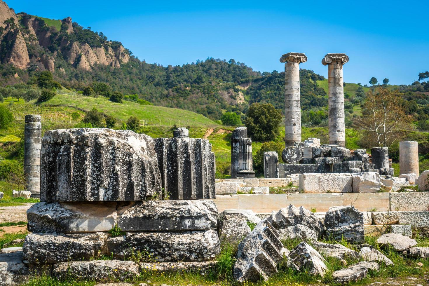 forntida historisk turism plats sardes artemis foto