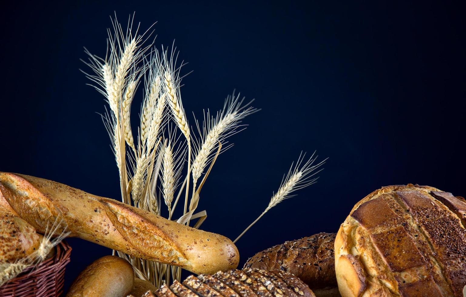 läckra färskt bröd mat koncept foto