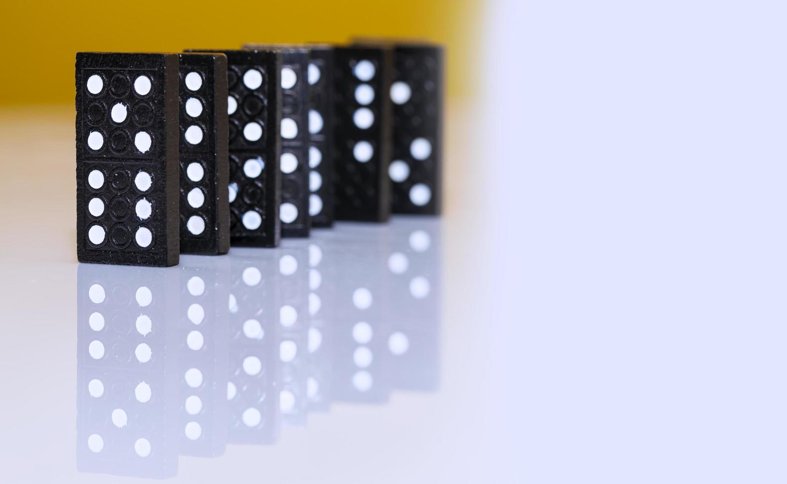 domino strategispel stenar foto