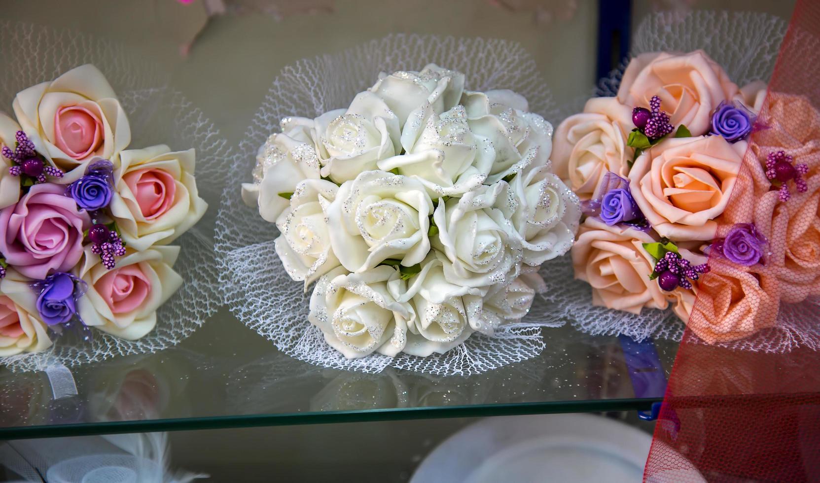 färgglada bröllopsbukett vackra romantiska blommor foto