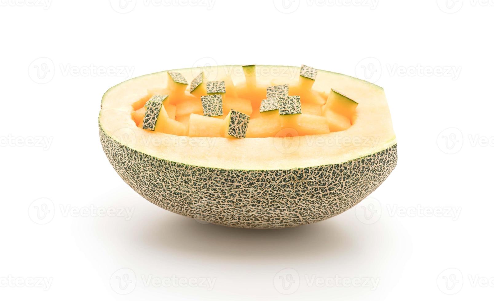 cantaloupmelon på vit bakgrund foto