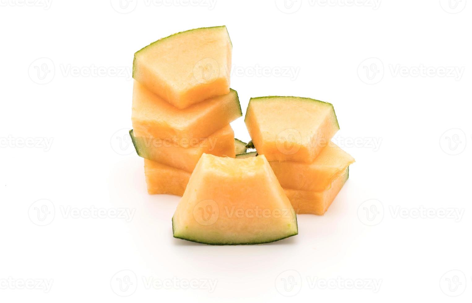 cantaloupmelon på vit bakgrund foto