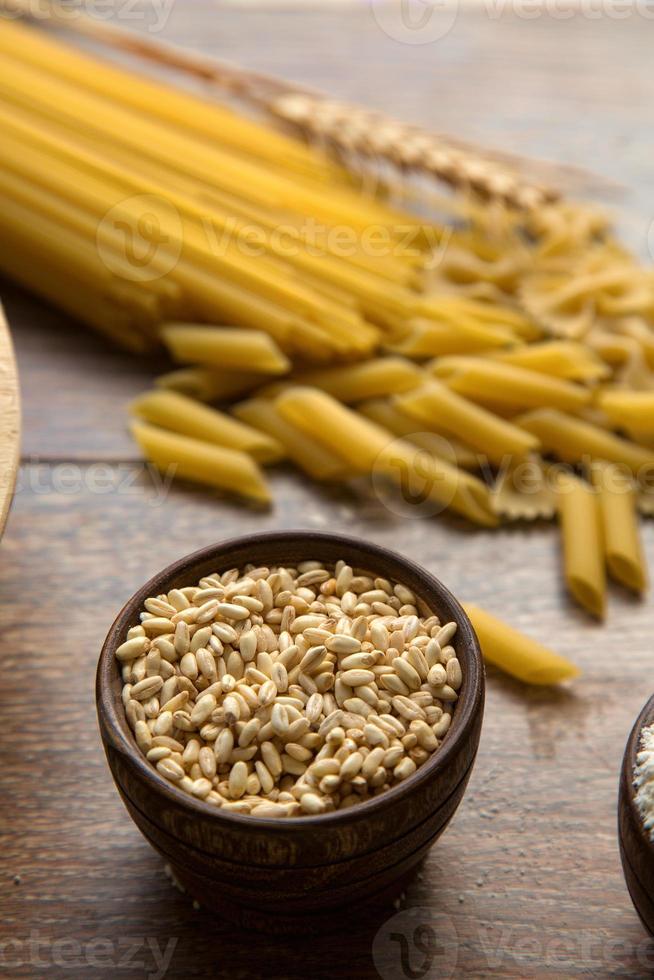 italiensk okokt makaronipasta foto