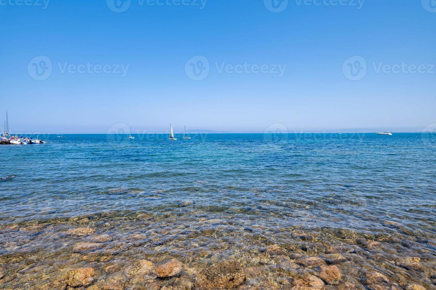 utsikt över havet i Porto Santo Stefano foto