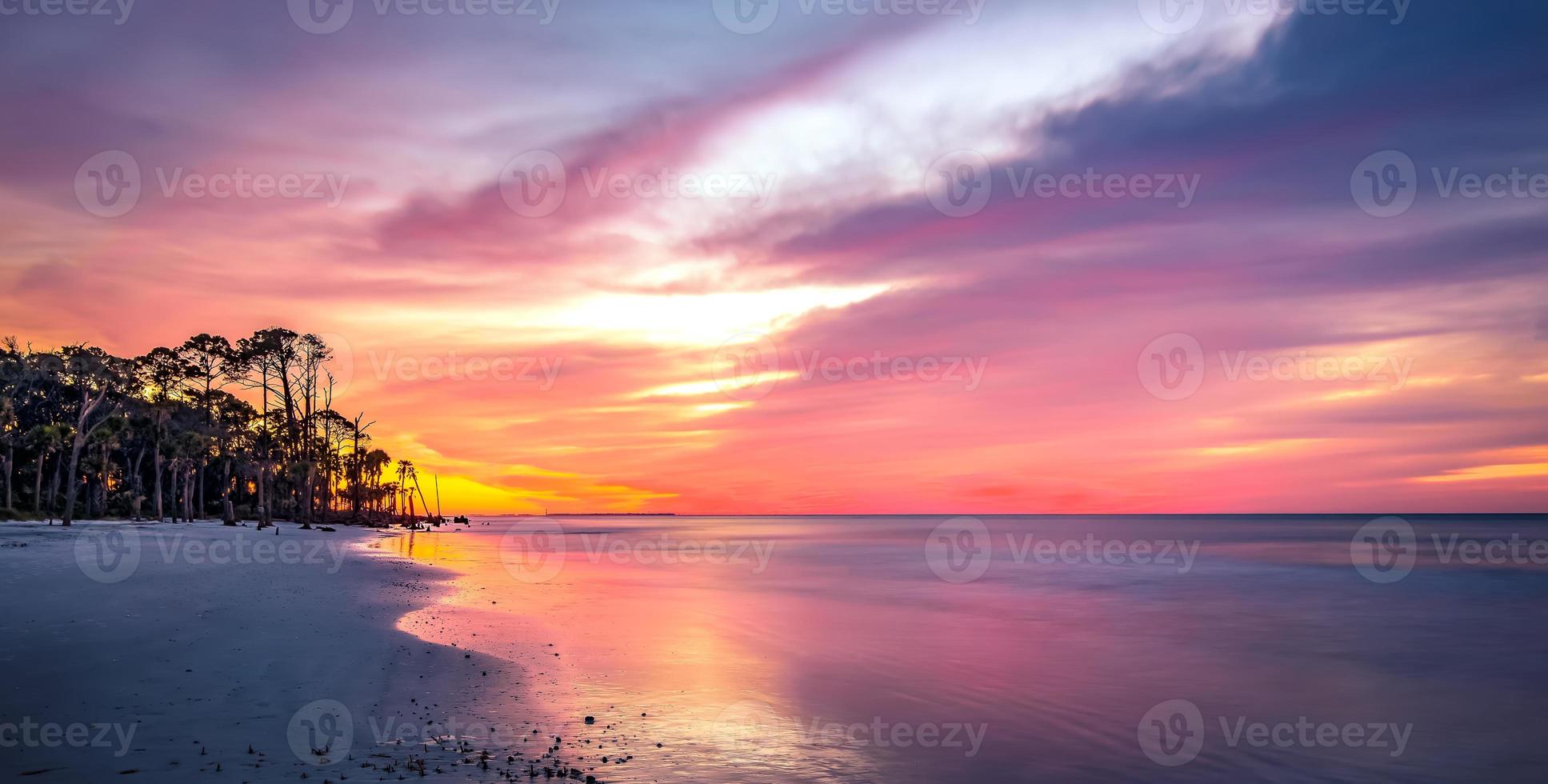 scener runt jaktön South Carolina på sommaren foto