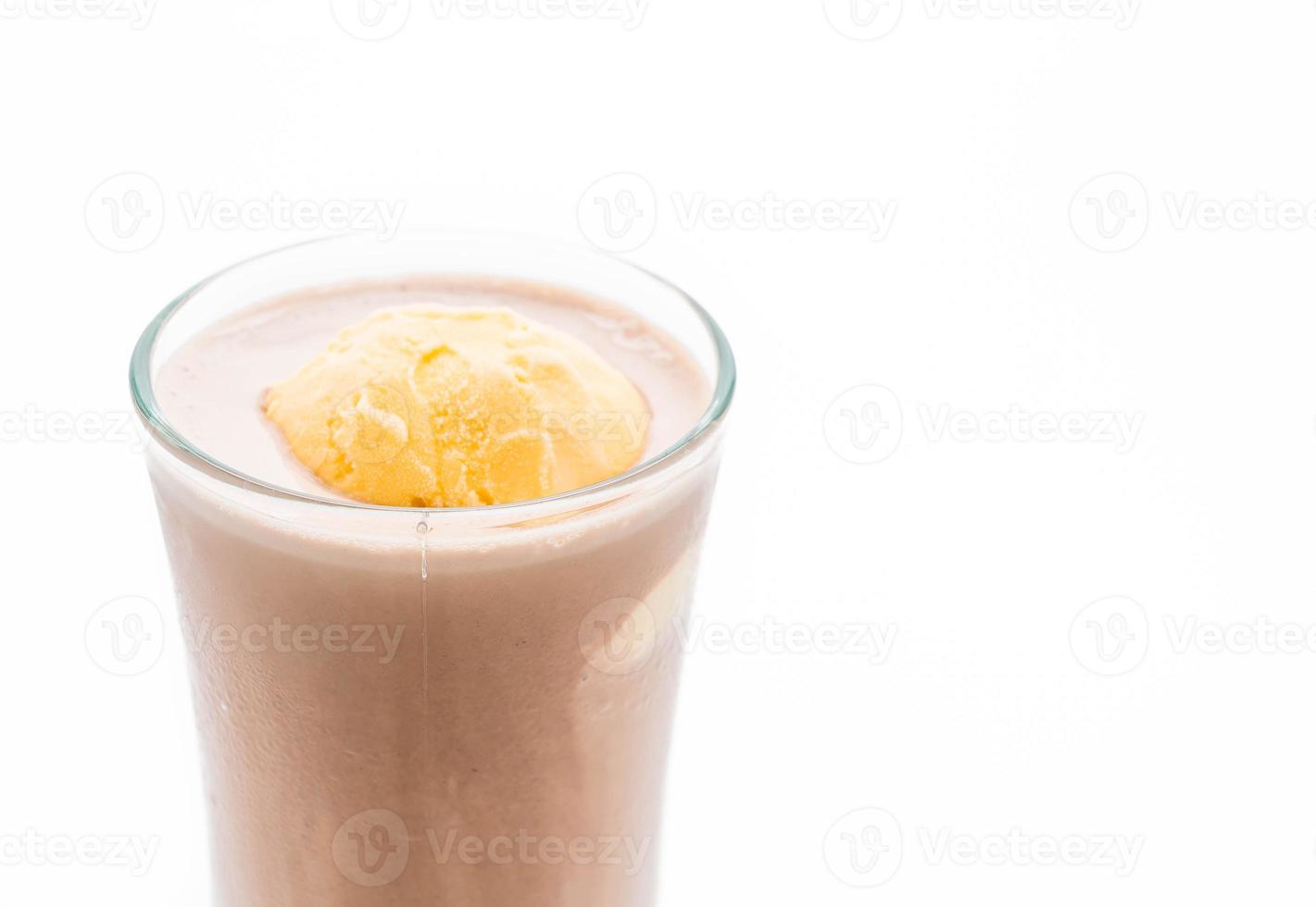 choklad frappe med vaniljglass ovanpå foto