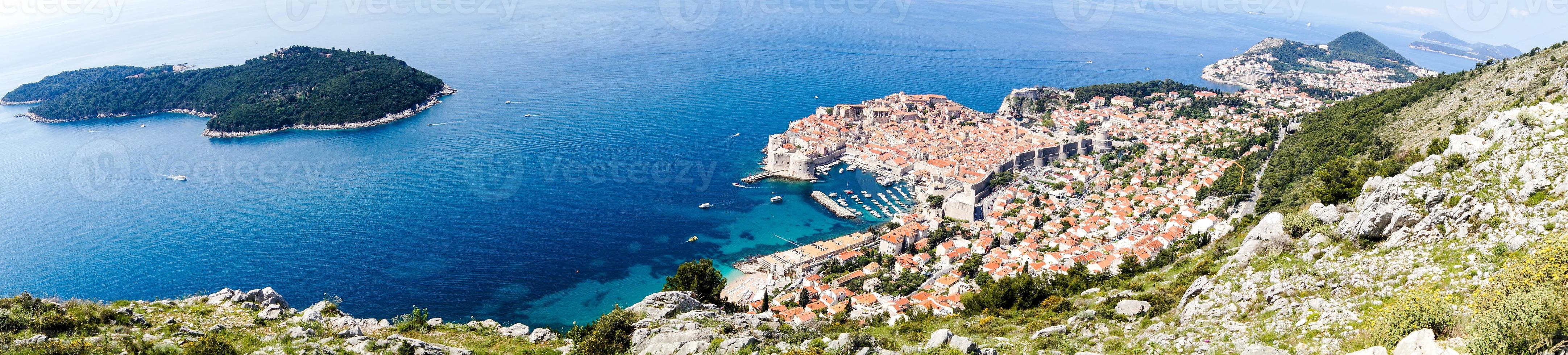 vy från berget sdr på otok lokrum, ö nära dubrovnik, kroatien foto