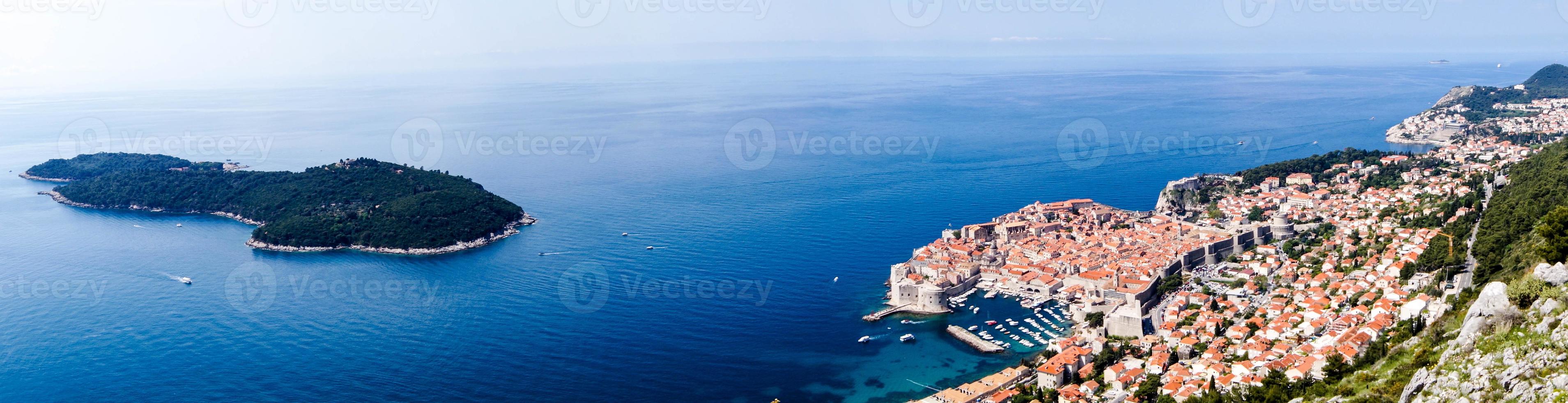 vy från berget sdr på otok lokrum, ö nära dubrovnik, kroatien foto