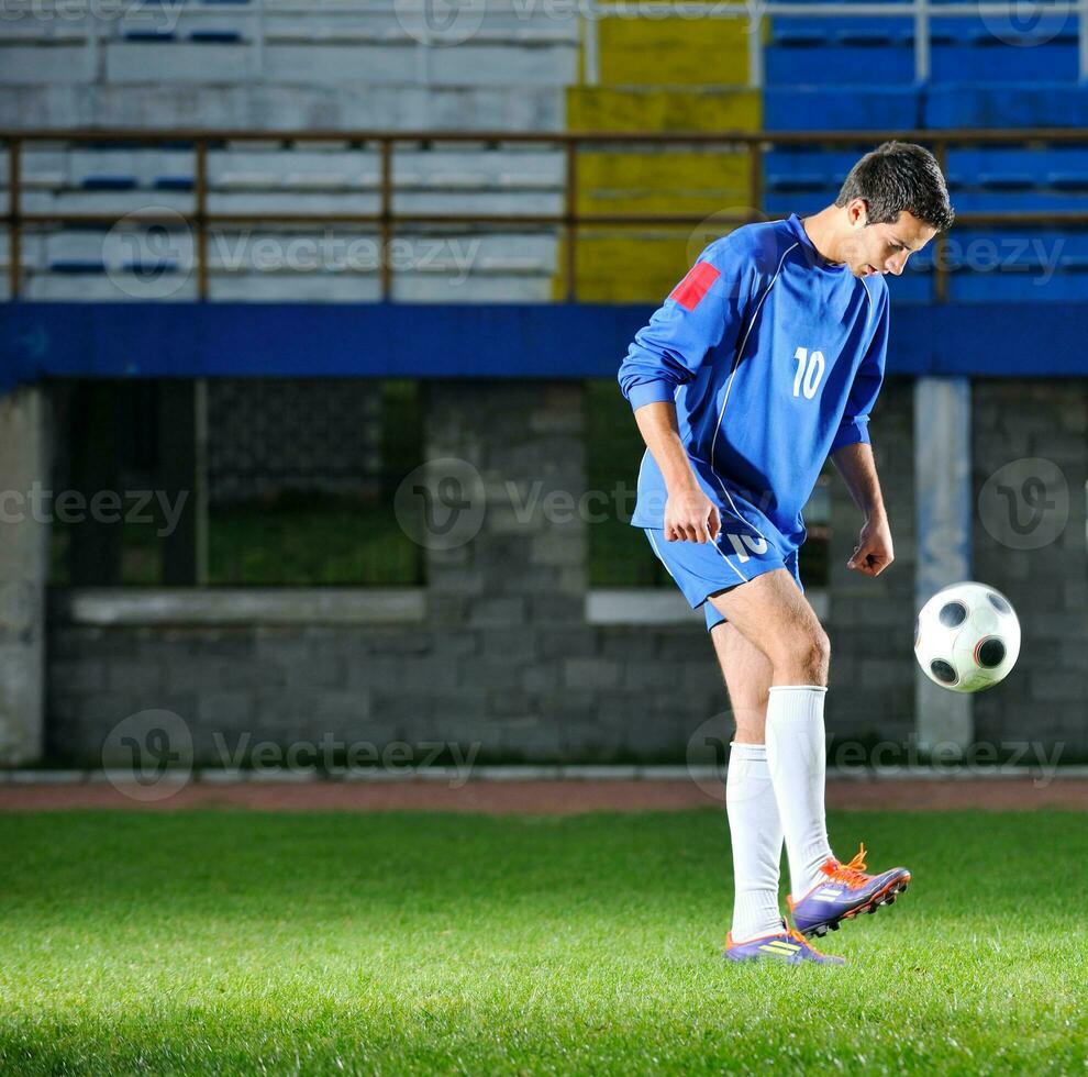 fotboll spelare i verkan foto