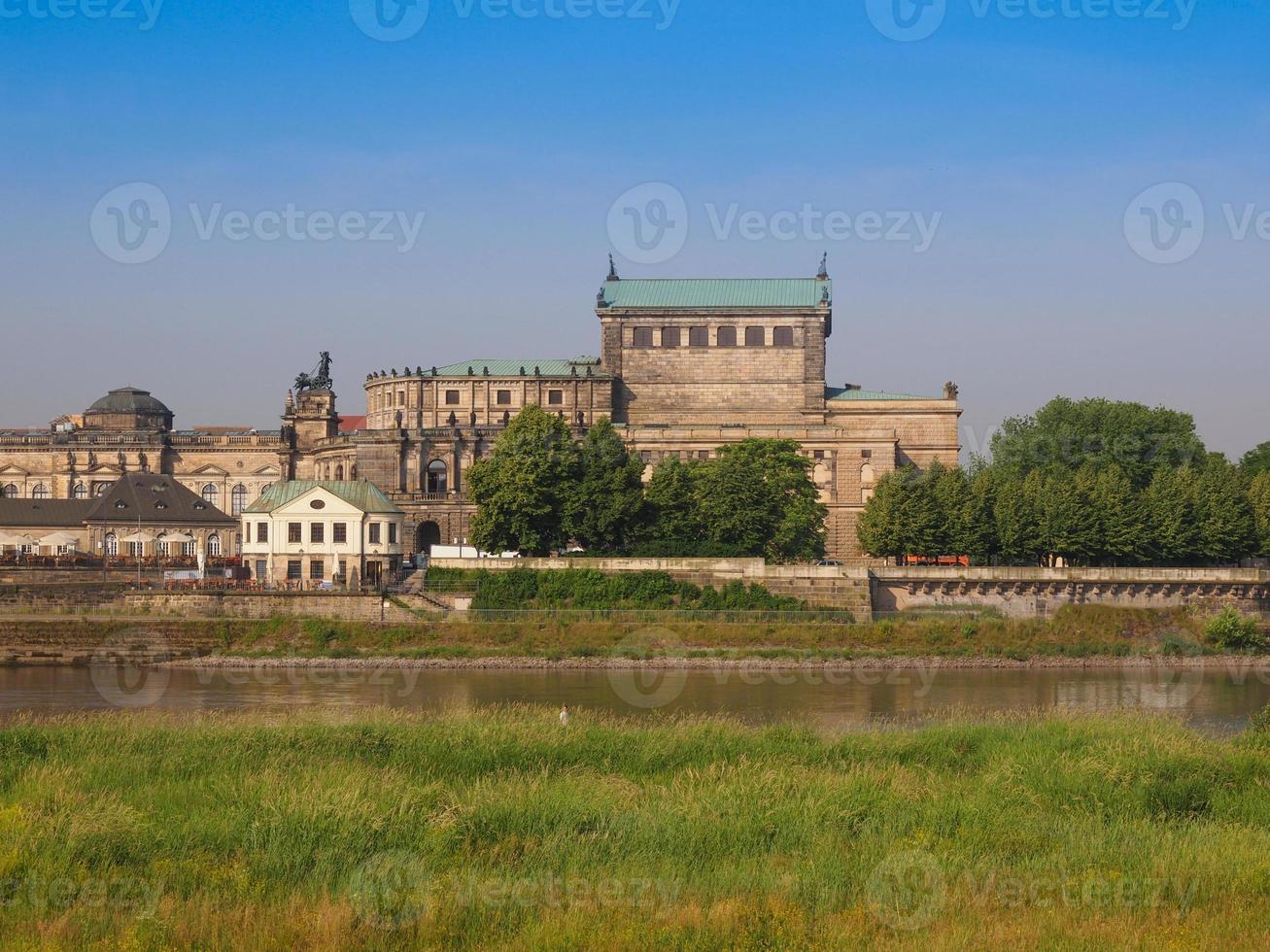 semperoper i dresden foto