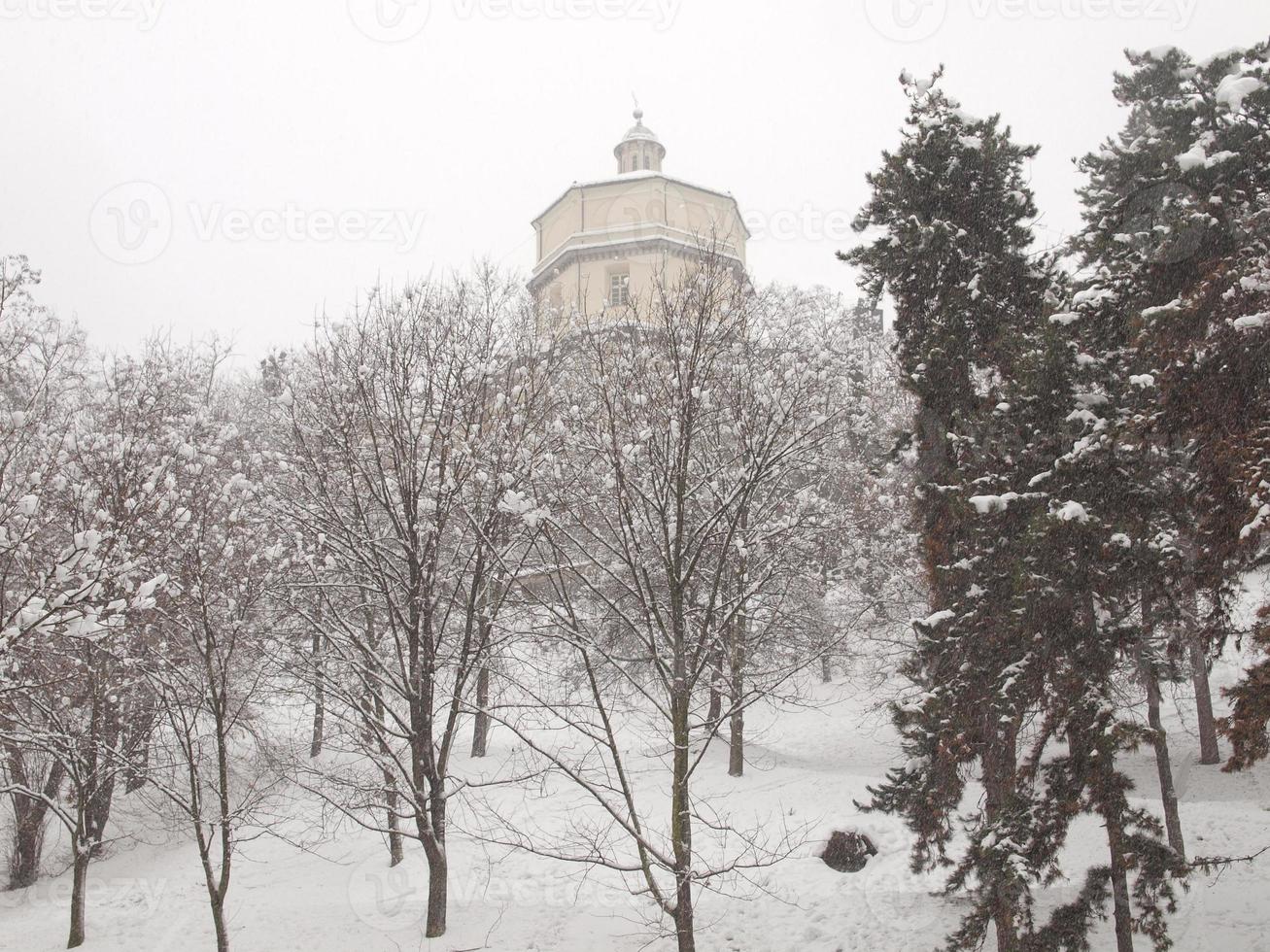 cappuccinikyrka under snö, Turin foto