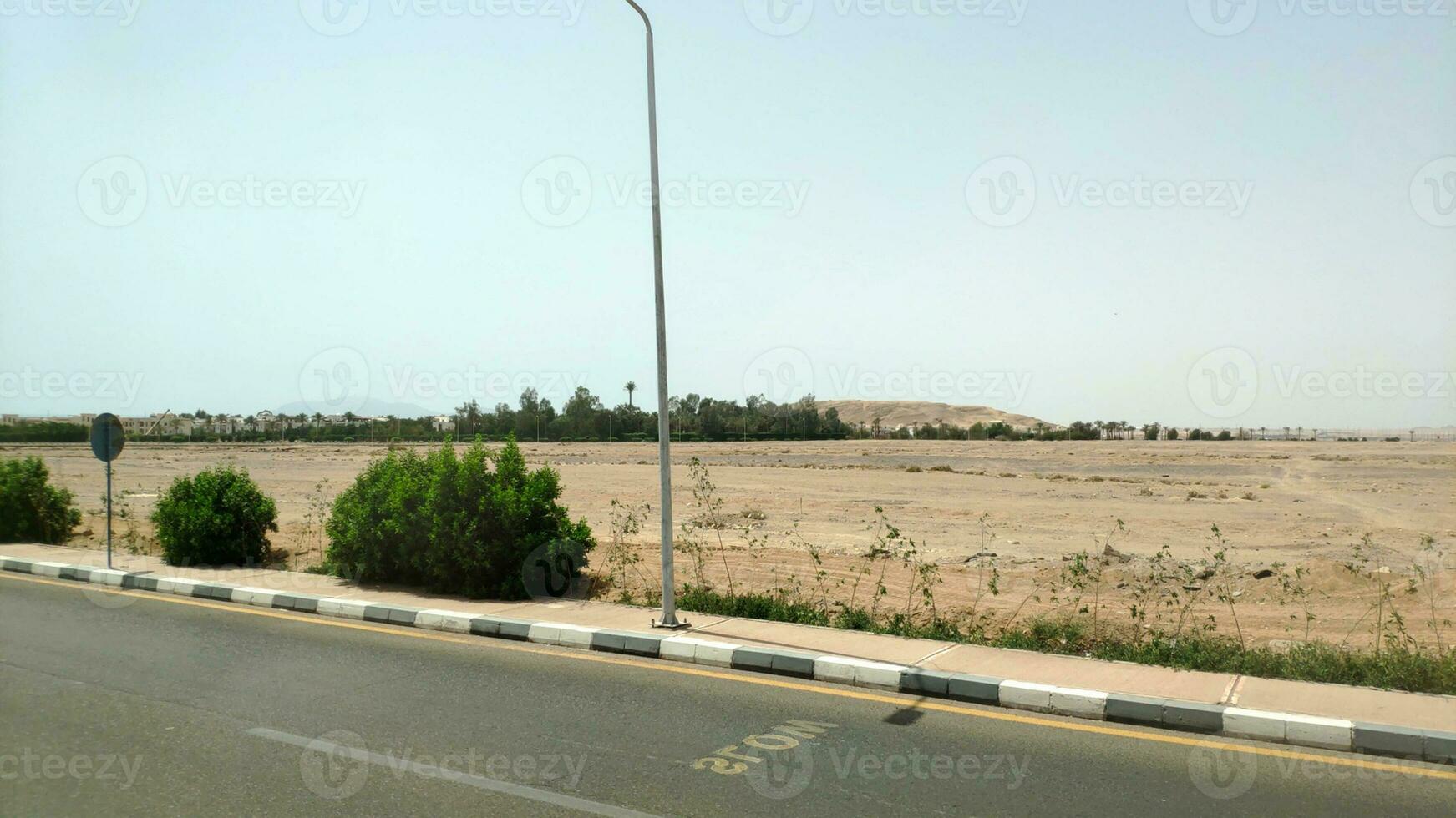 väg i de sinai öken, sharm el sheikh i egypten foto