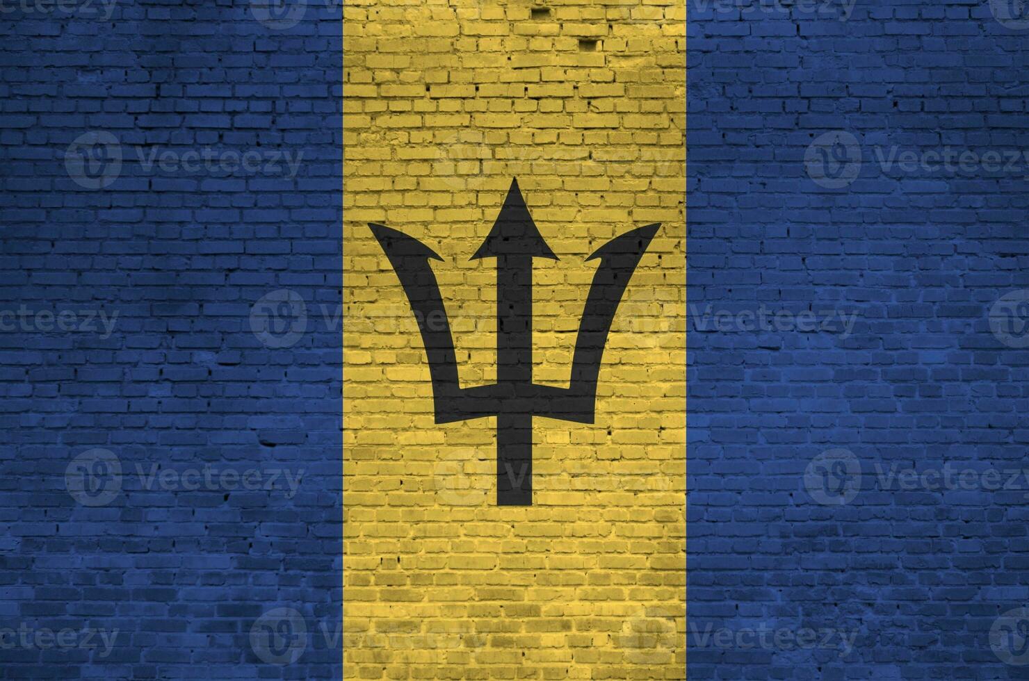 barbados flagga avbildad i måla färger på gammal tegel vägg. texturerad baner på stor tegel vägg murverk bakgrund foto