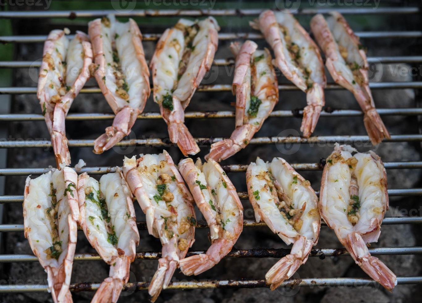 Medelhavsmarinerad skaldjur för grillning foto