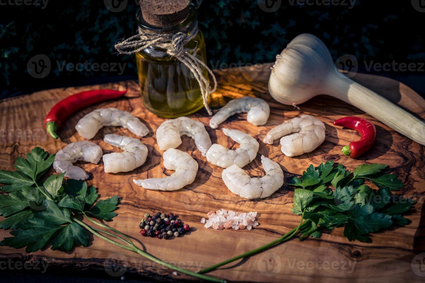 Medelhavsmarinerad skaldjur för grillning foto