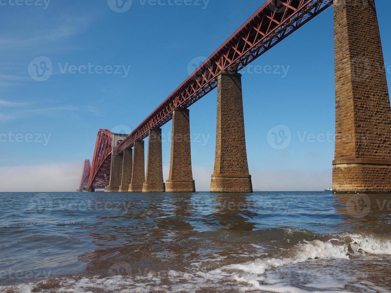 fram bron över fjärde av fram i Edinburgh foto