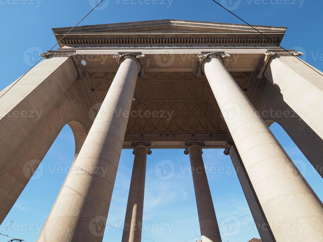 porta ticinese i milan foto