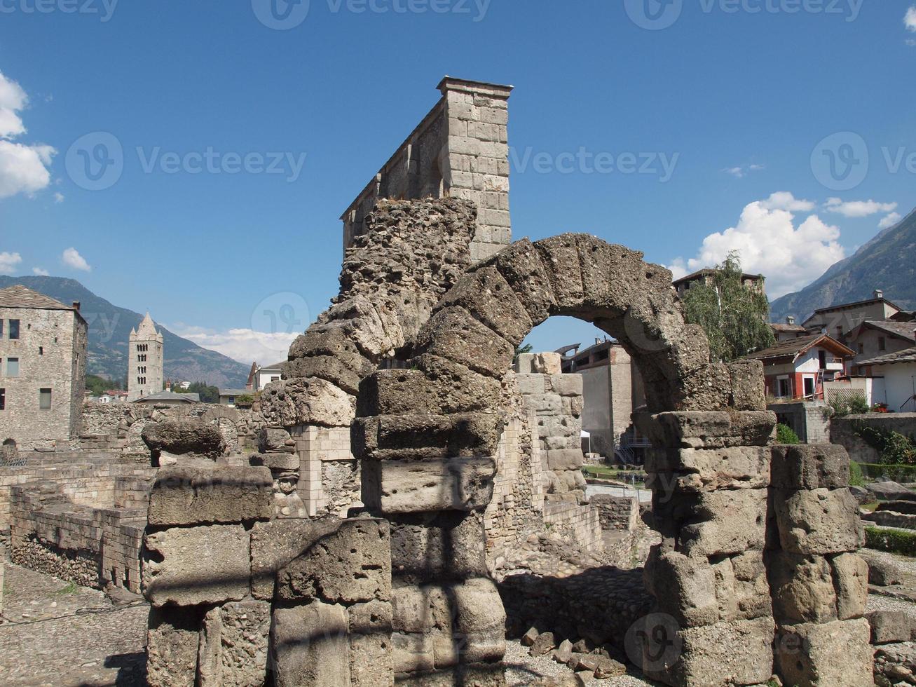 romersk teater aosta foto