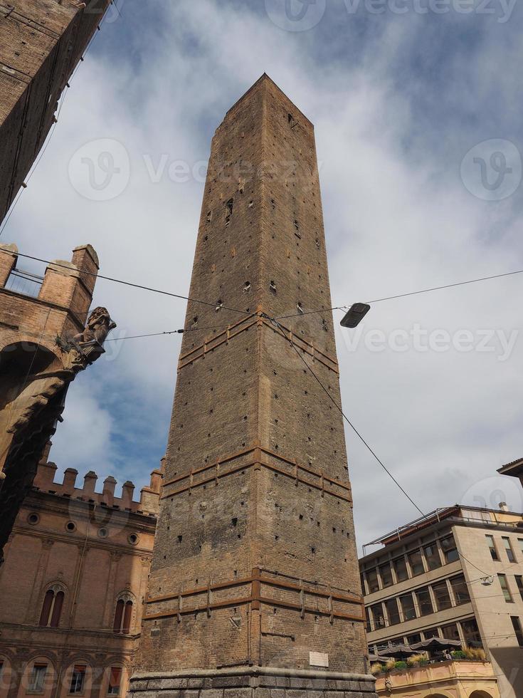 på grund av torri två torn i Bologna foto