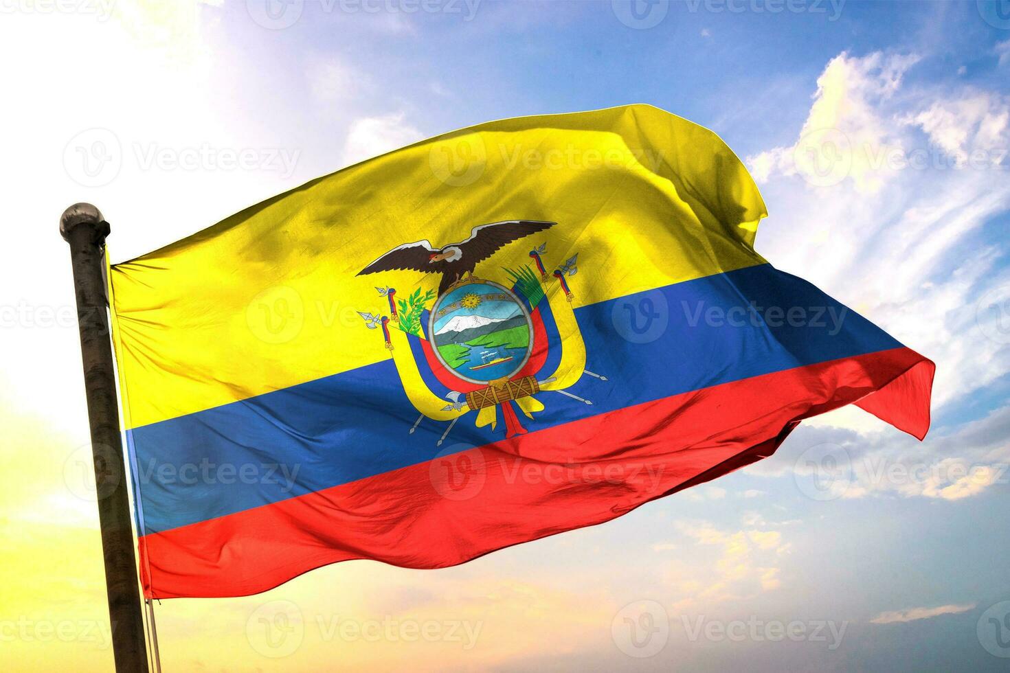 fil ecuador 3d tolkning flagga vinka isolerat himmel och moln bakgrund foto