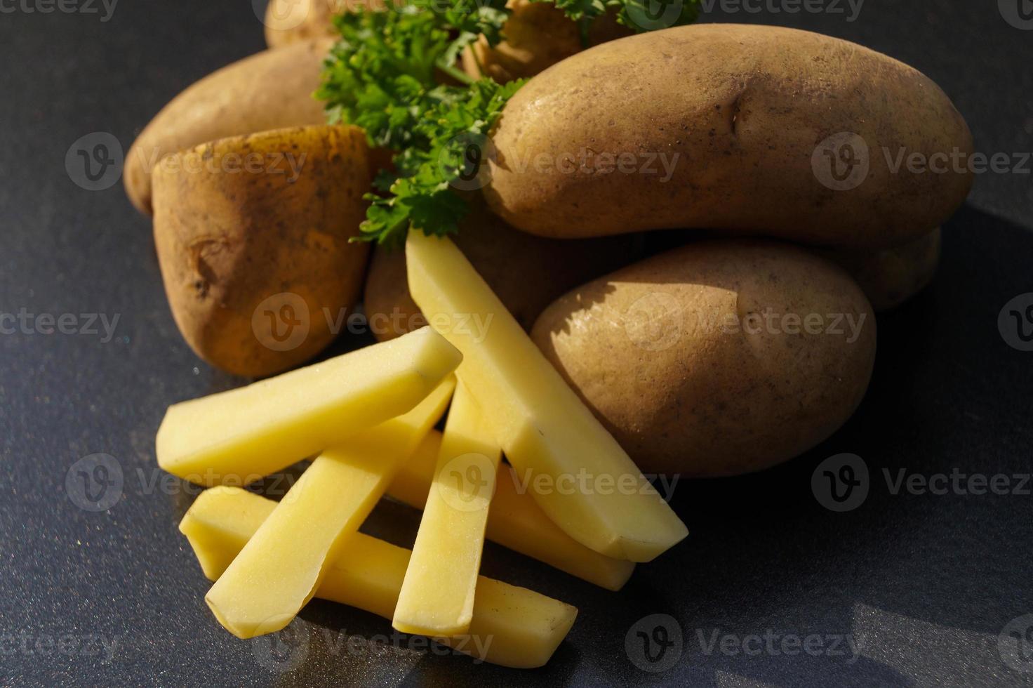 tysk potatis direkt efter skörd foto