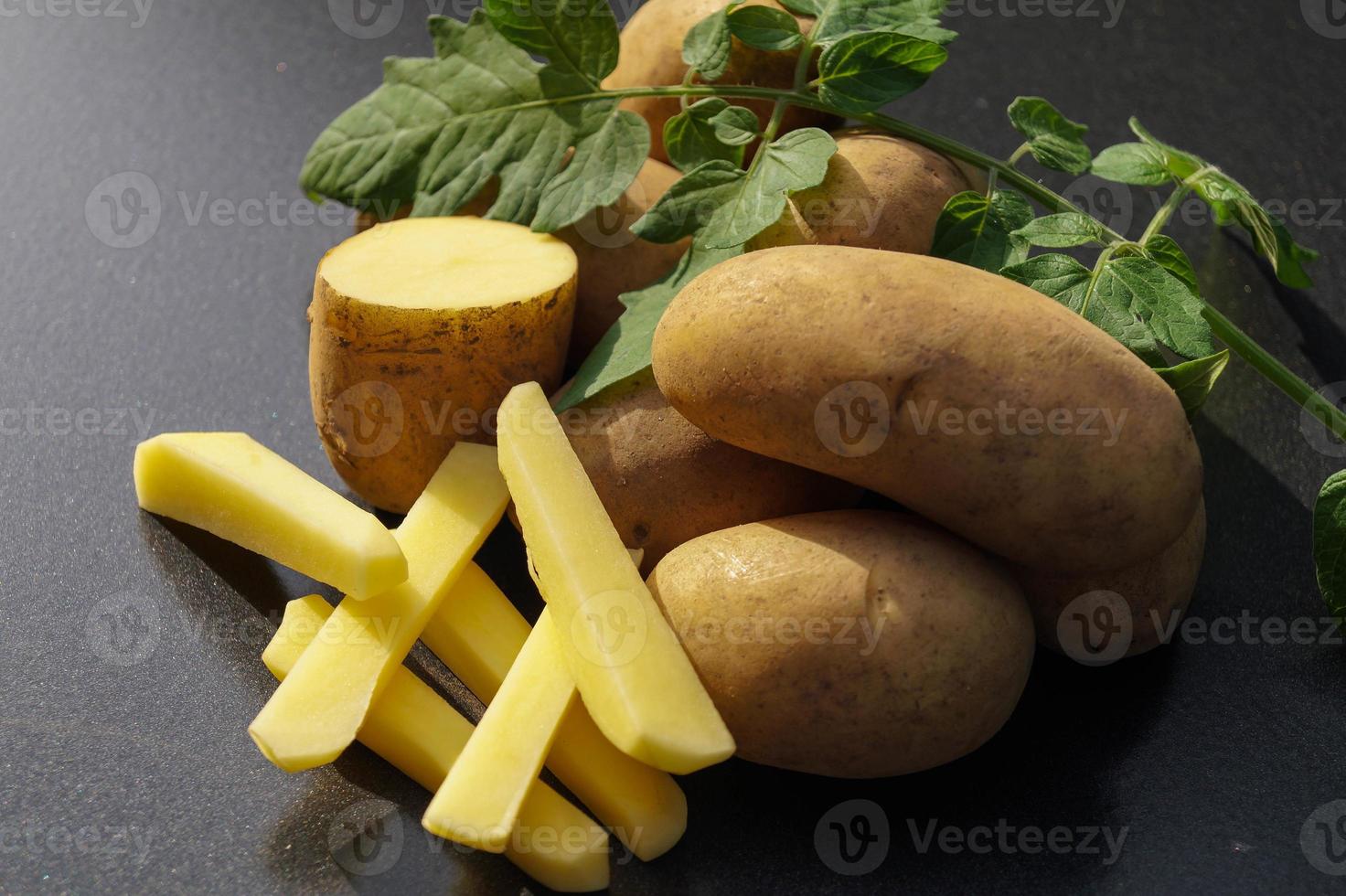 tysk potatis direkt efter skörd foto