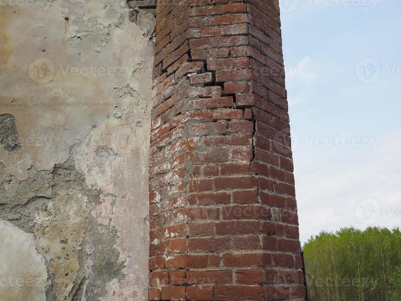 ruiner av det gotiska kapellet i Chivasso, Italien foto