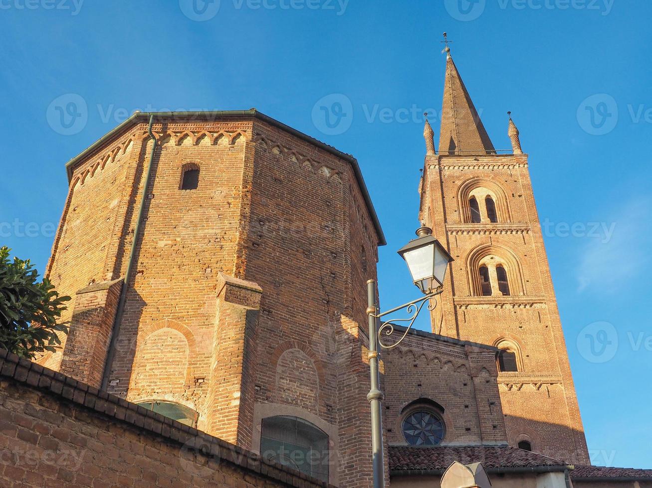 San Domenico kyrka i Chieri foto