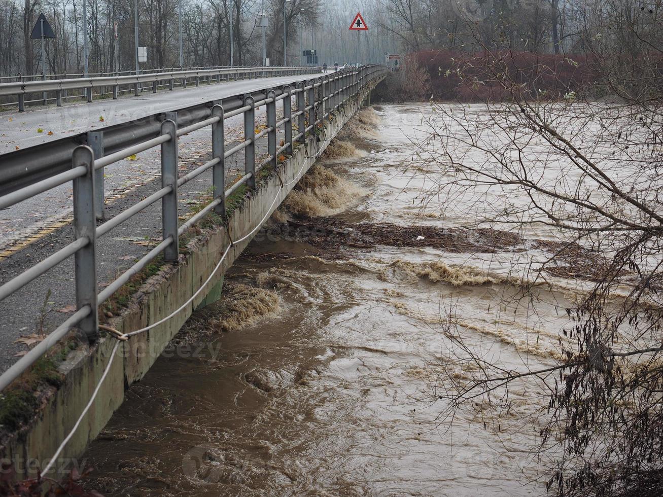 flod po flod i Turin foto