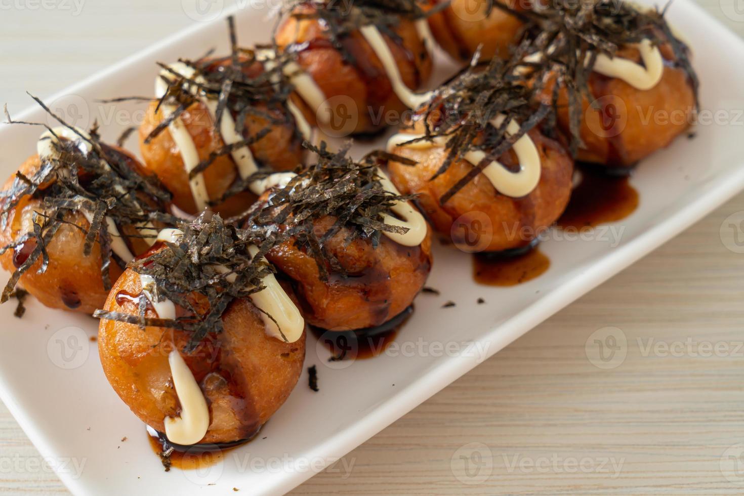 takoyaki ball dumplings eller bläckfiskbollar foto