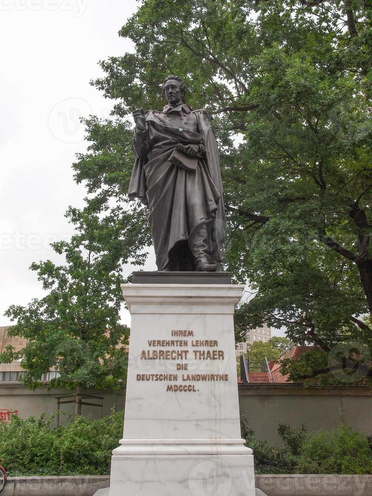 thaer denkmal leipzig foto