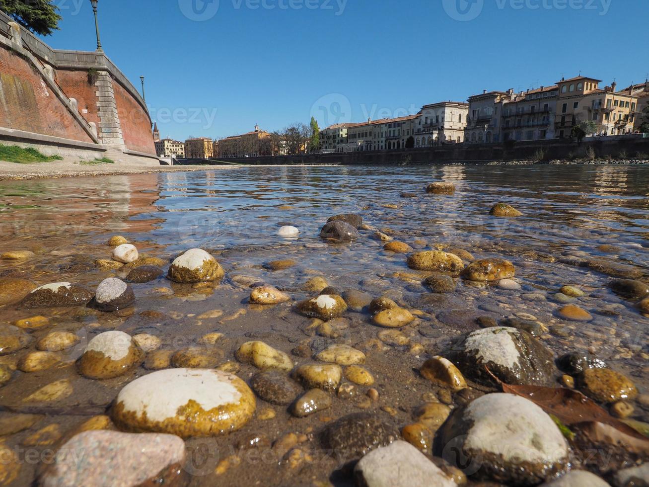 floden adige i verona foto