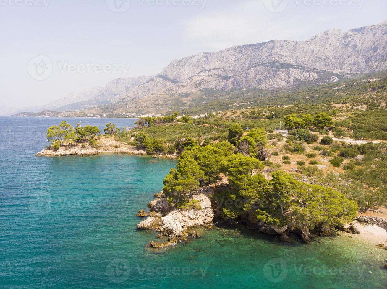 blå lagun vacker bukt nära podgora i makarska rivera kroatien foto