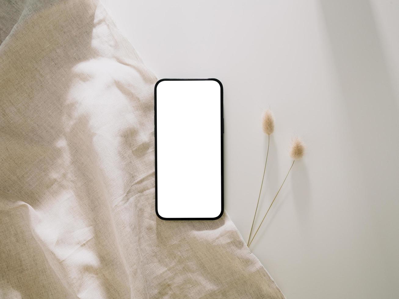 smartphone mockup, telefon med blank skärm mall. platt låg foto