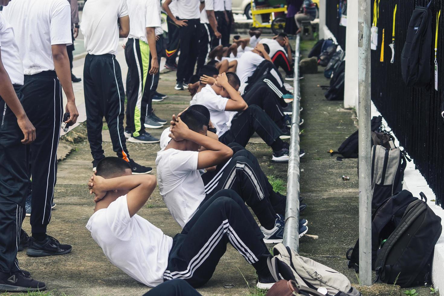 sorong, västra papua, indonesien 2021- indonesiska polisuppdragskandidater foto