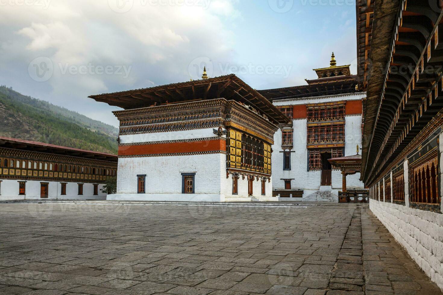 exteriör av de trashi chhoe dzong i thimphu, bhutan, Asien foto